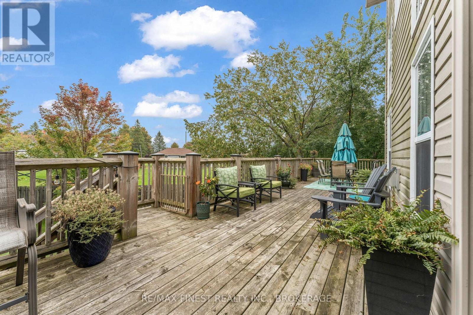 141 BENJAMIN COURT - 42