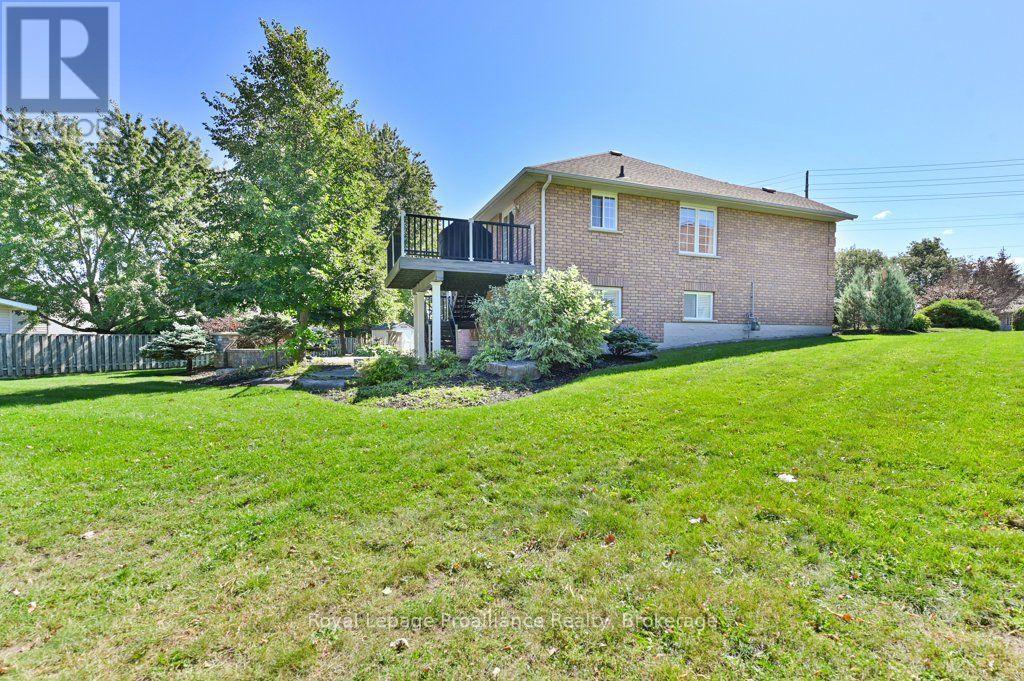 128 Maple Drive, Belleville, ON photo 43