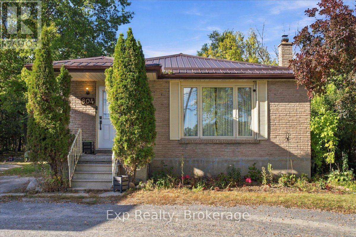 804 Sherbrooke Street, Peterborough, ON