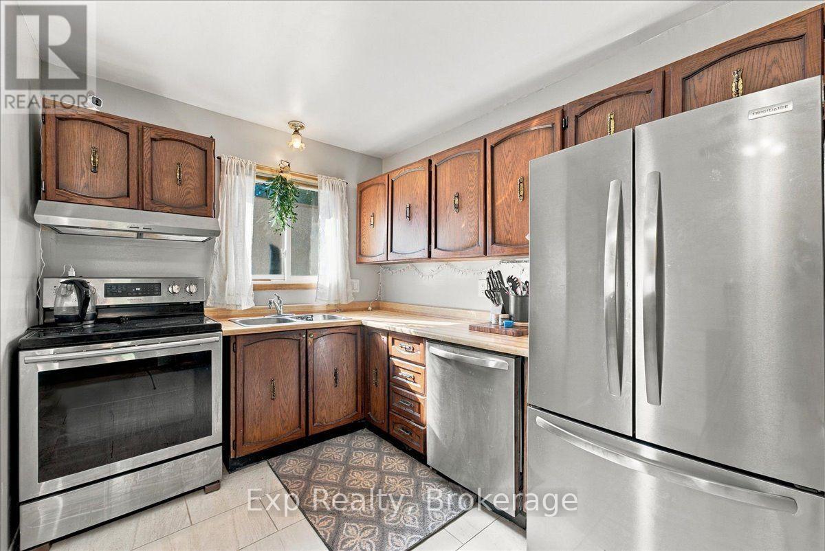 804 Sherbrooke Street, Peterborough, ON photo 15
