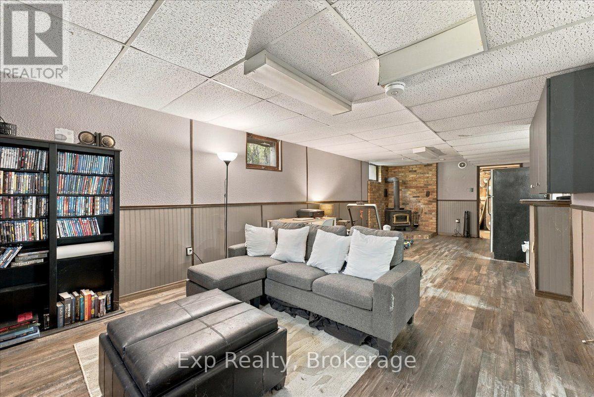 804 Sherbrooke Street, Peterborough, ON photo 33
