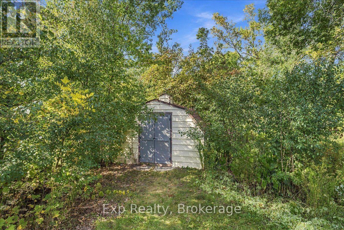 804 Sherbrooke Street, Peterborough, ON photo 42