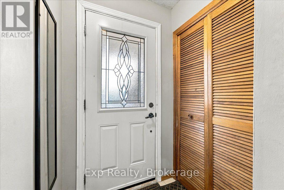 804 Sherbrooke Street, Peterborough, ON photo 6