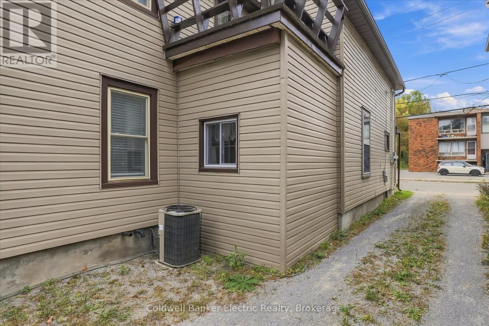 461 MURRAY STREET - 27