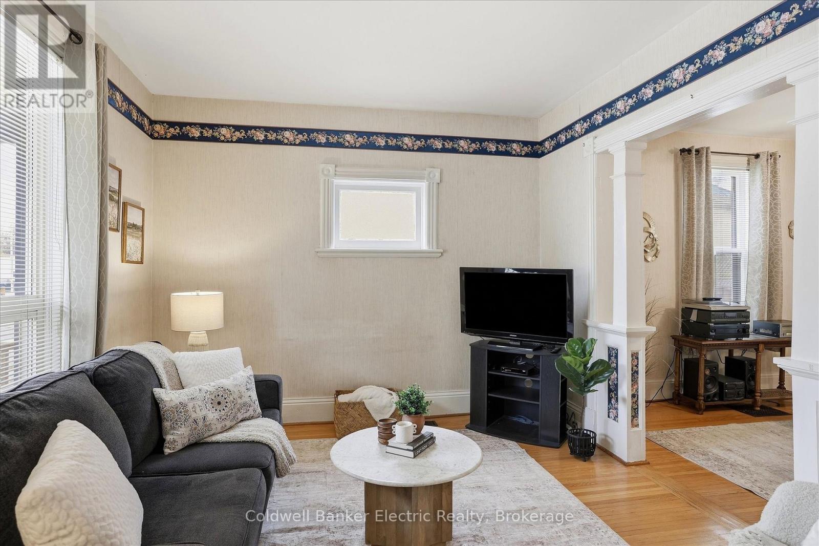 461 MURRAY STREET - 5