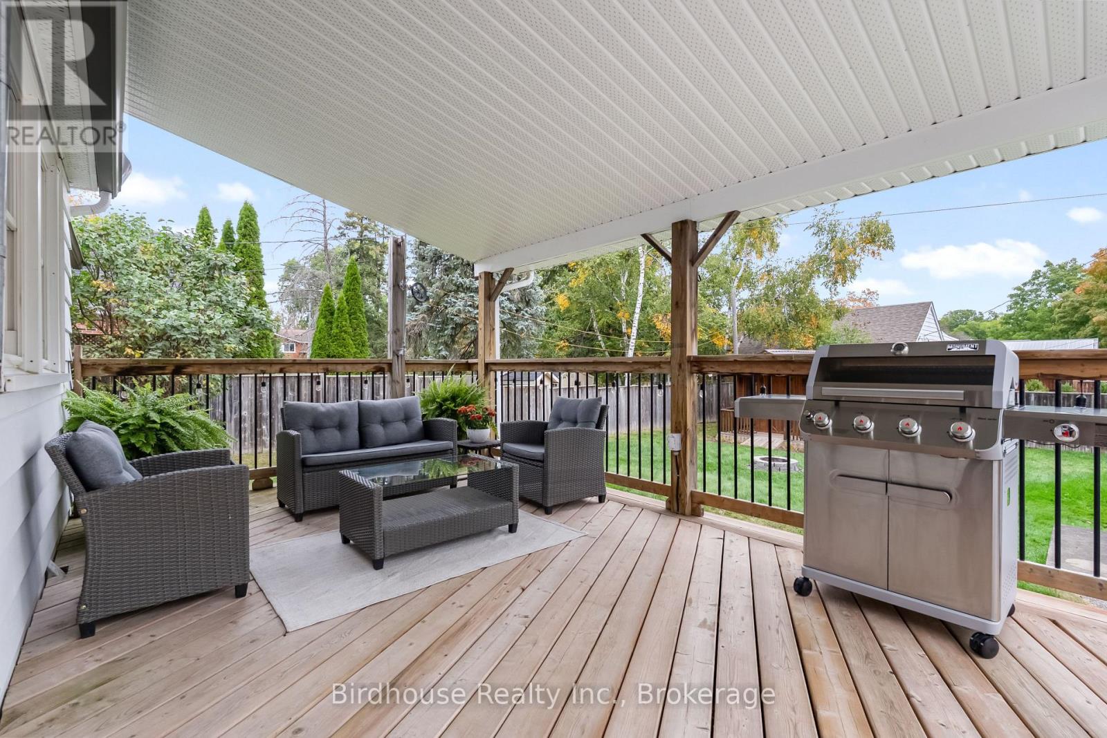 14 ANGELINE STREET S - 19