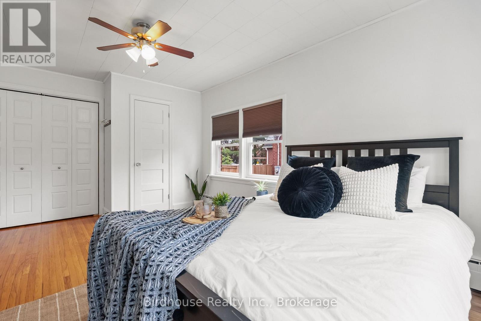 14 Angeline Street South, Kawartha Lakes, ON photo 21