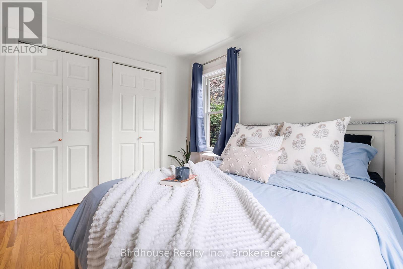 14 ANGELINE STREET S - 25