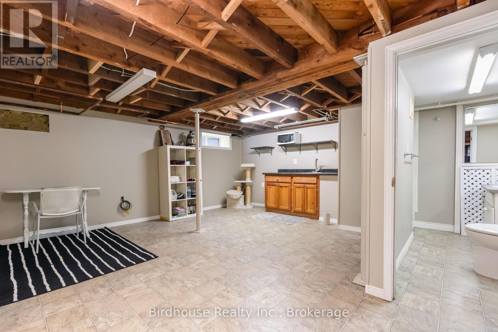 14 Angeline Street South, Kawartha Lakes, ON photo 27