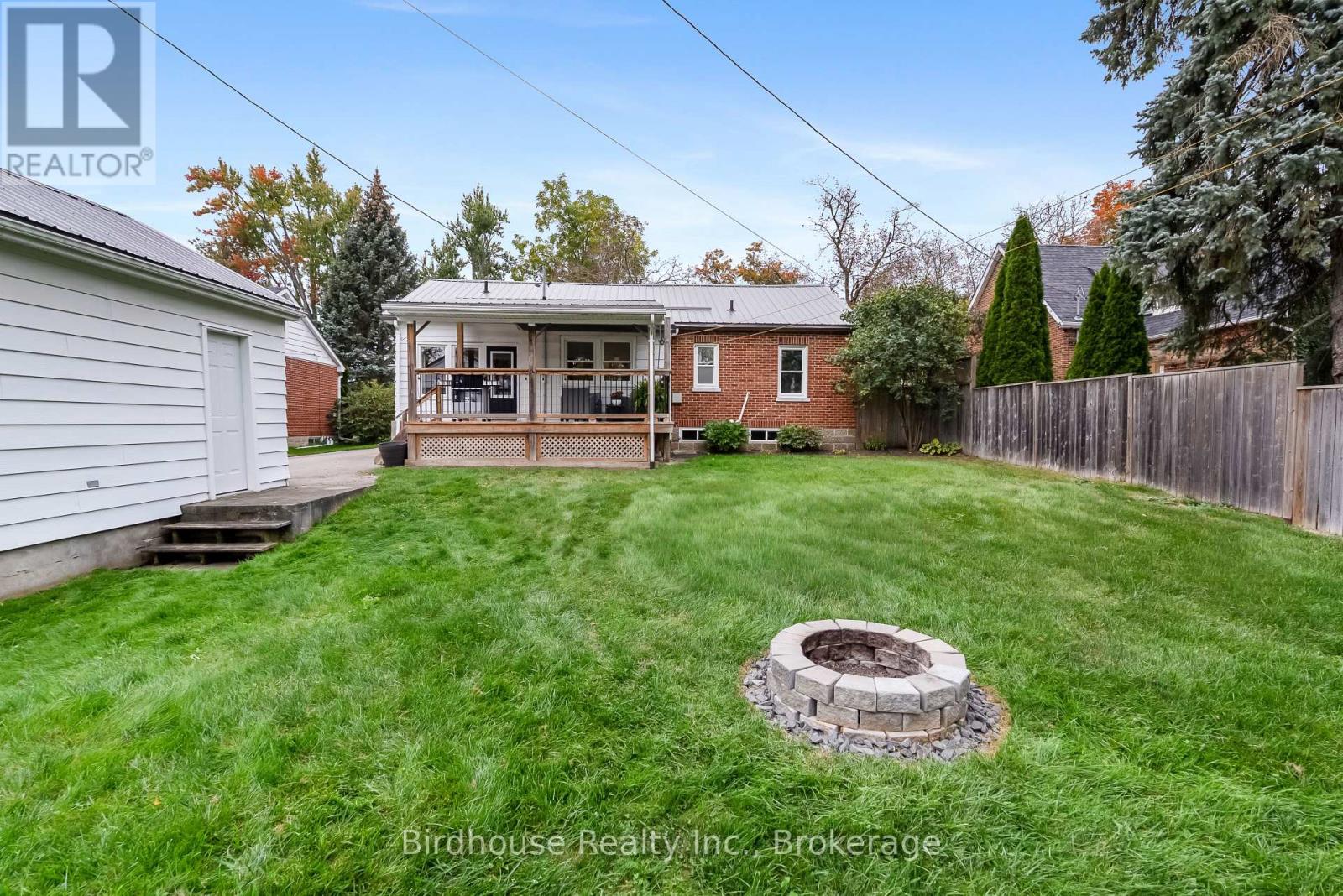 14 Angeline Street South, Kawartha Lakes, ON photo 34