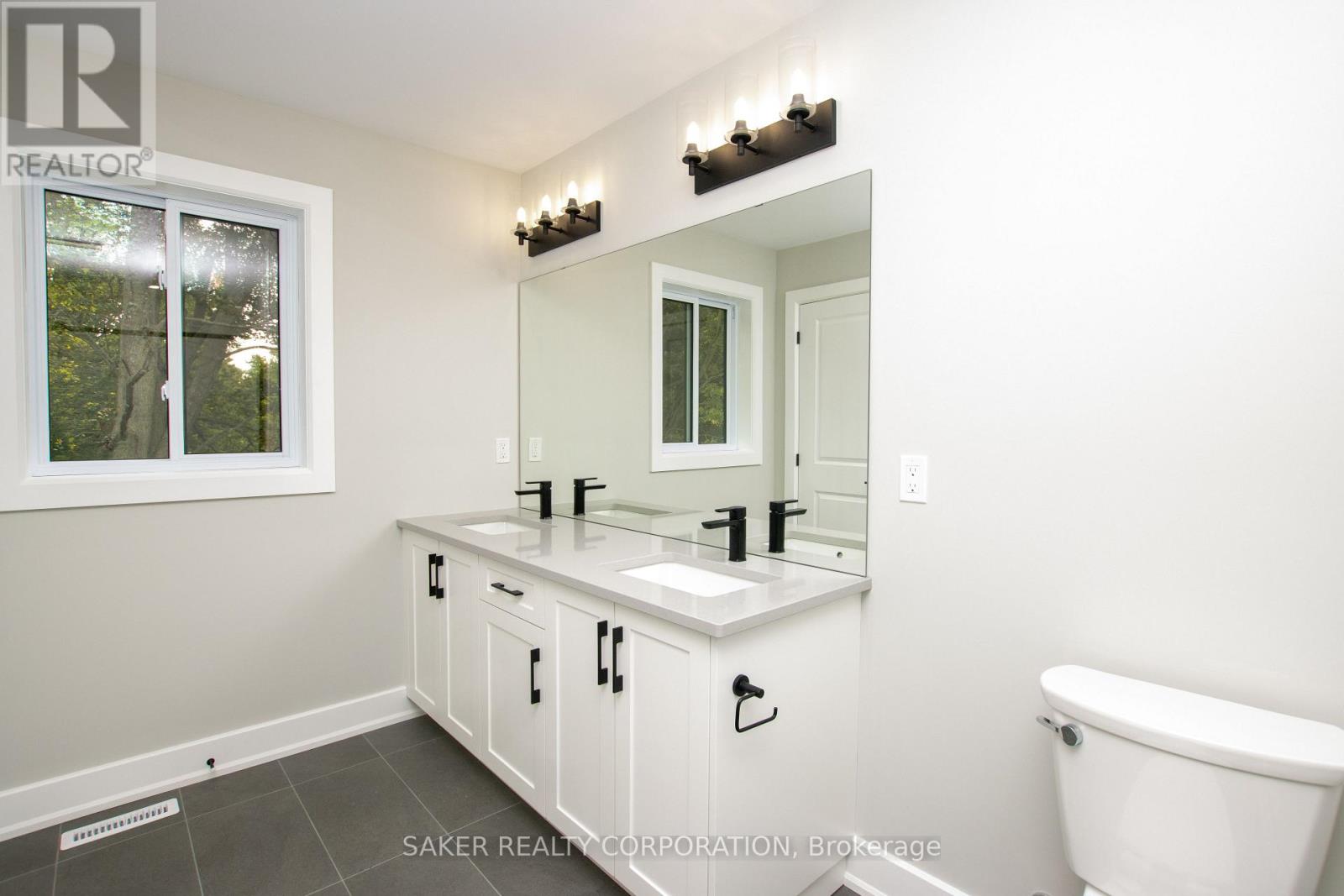 581 REGENT STREET - Image 30