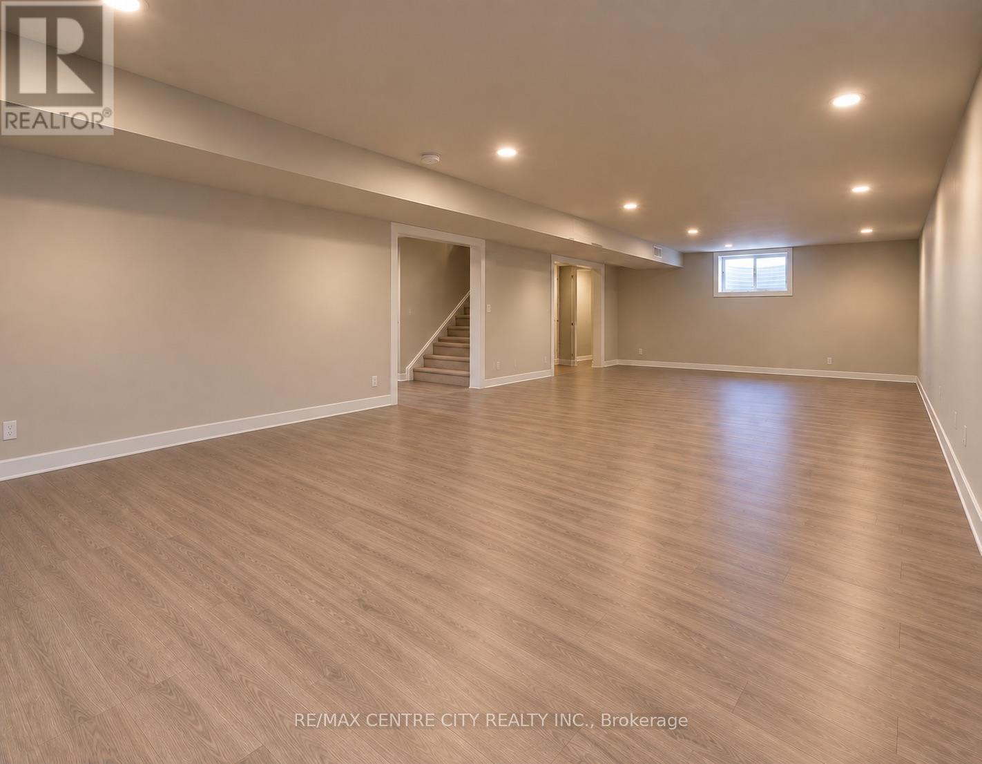 7290 SILVER CREEK CIRCLE - Image 36