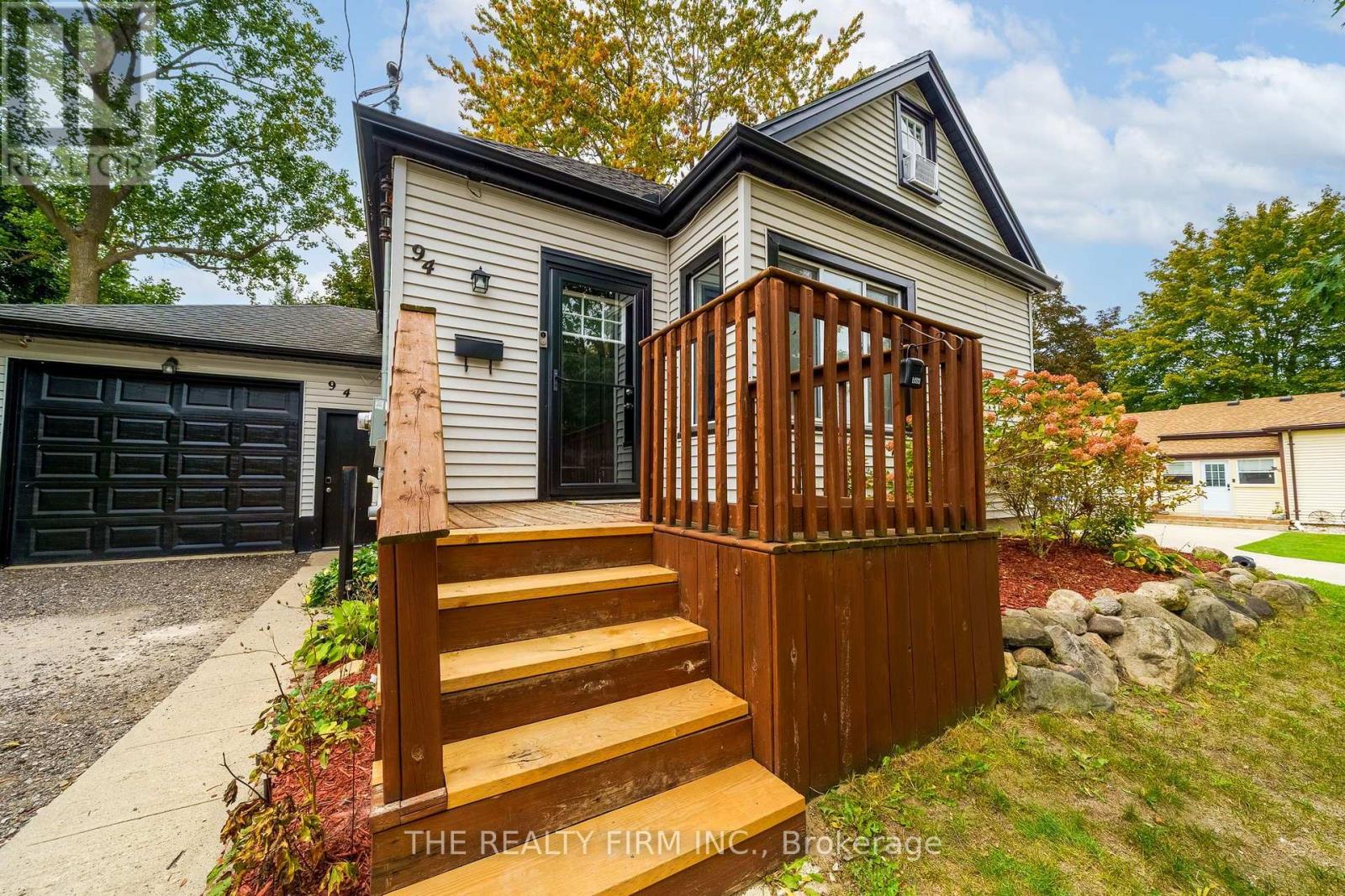 94 MCKELLAR STREET - 2