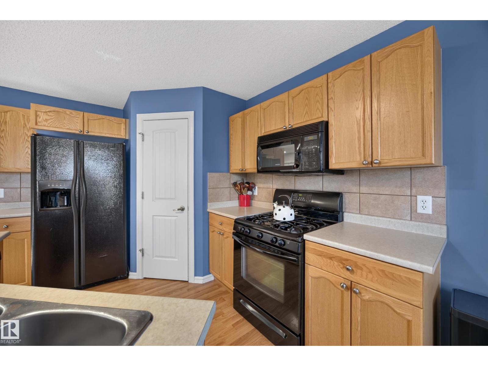 16408 59 ST NW - 15