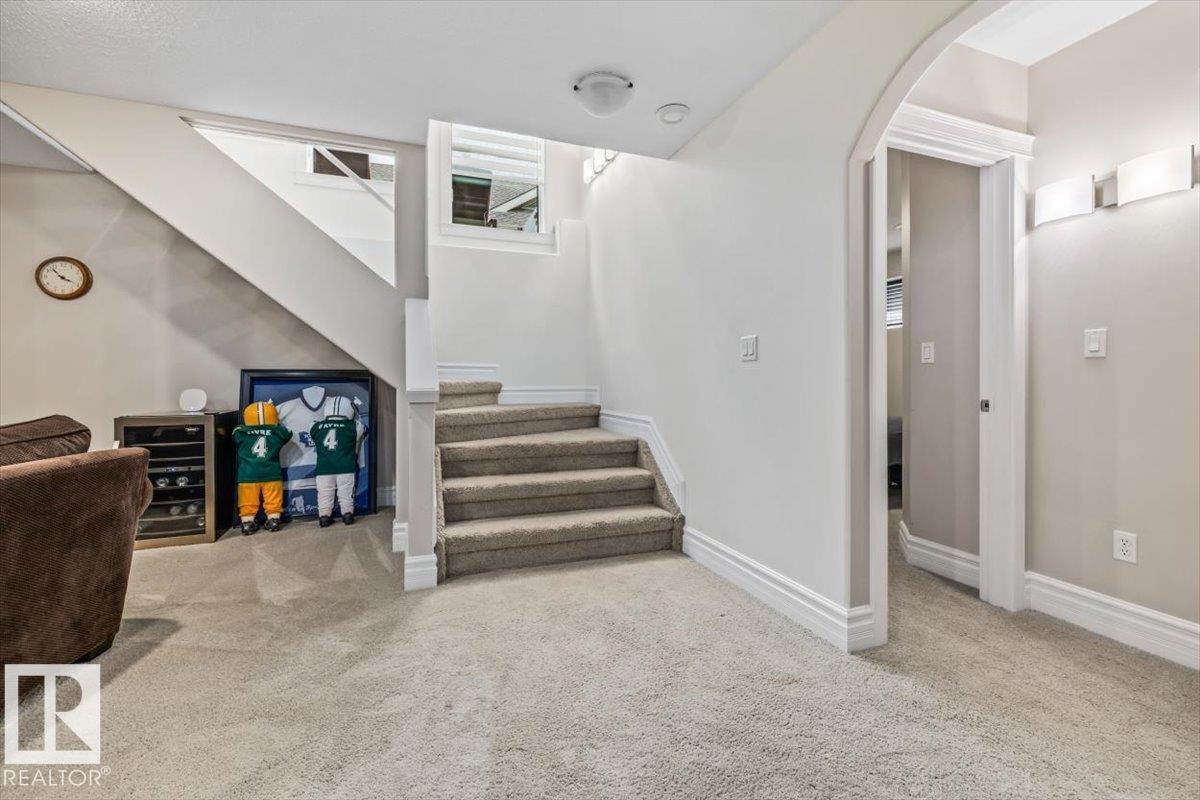 60 LAFLEUR DR - 54