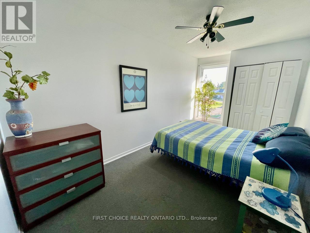 #186 825 CAHILL DRIVE W - 13
