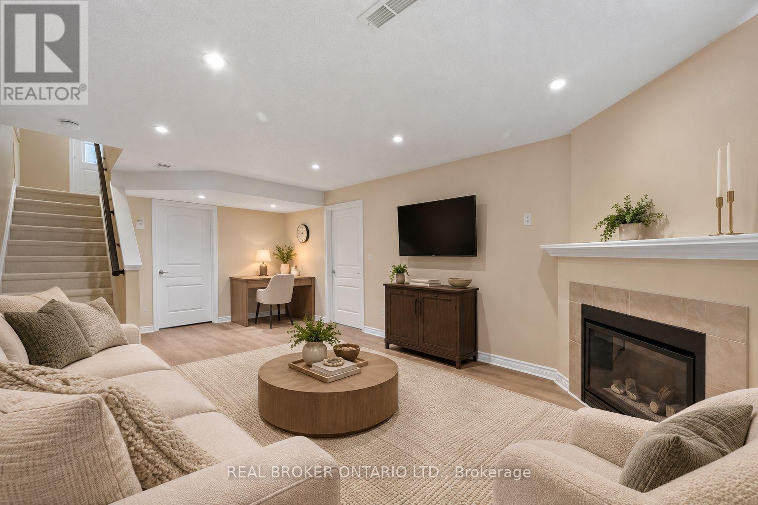 2221 ANGELICA AVENUE - Image 33