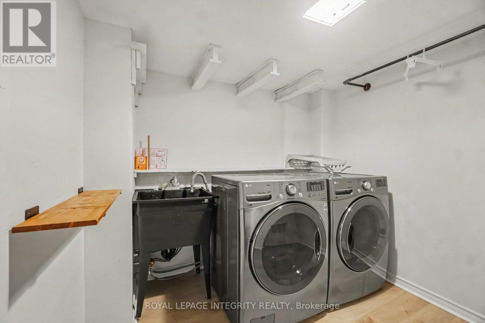 #C 33 WOODFIELD DRIVE - Image 31