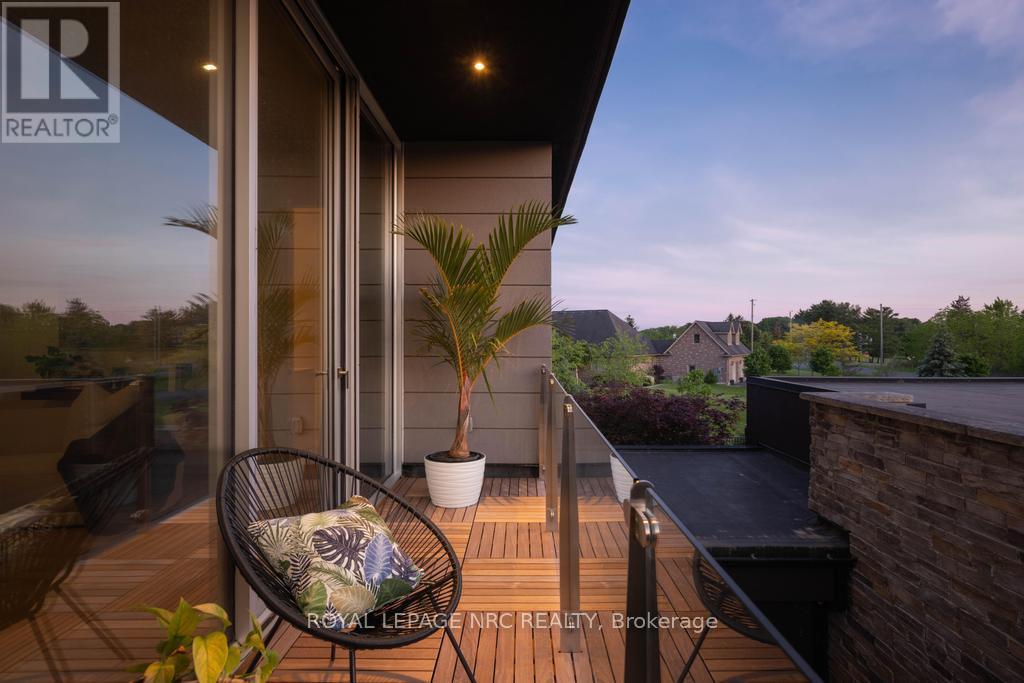 2705 MAPLE STREET - Image 28