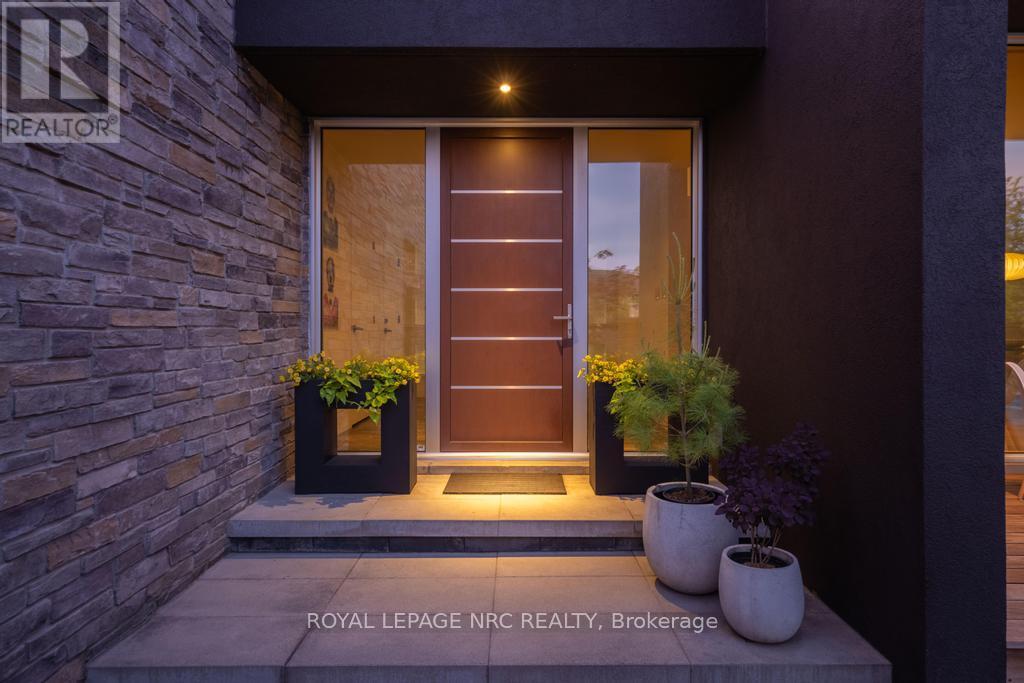 2705 MAPLE STREET - Image 44