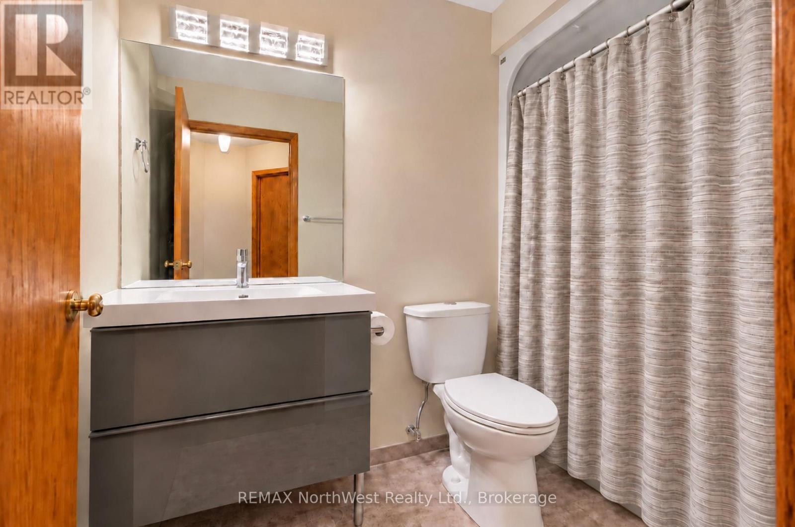 #336 1/2 336-336 1/2 SECOND AVENUE EAST AVENUE S - 22