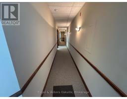 104 - 146 Lakeshore Road E, Oakville, ON L6J1H4 Photo 11