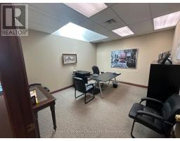 104 - 146 Lakeshore Road E, Oakville, ON L6J1H4 Photo 12