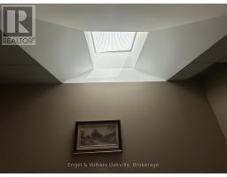 104 - 146 Lakeshore Road E, Oakville, ON L6J1H4 Photo 13