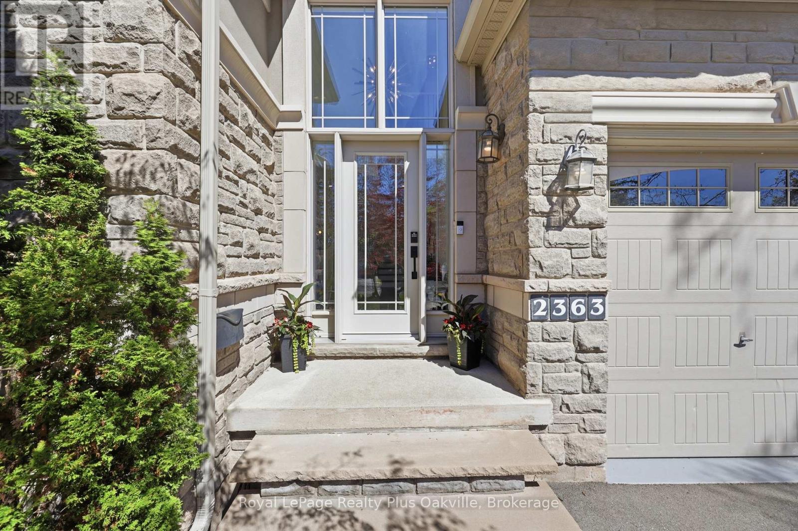Photo of 2363 YOLANDA DRIVE