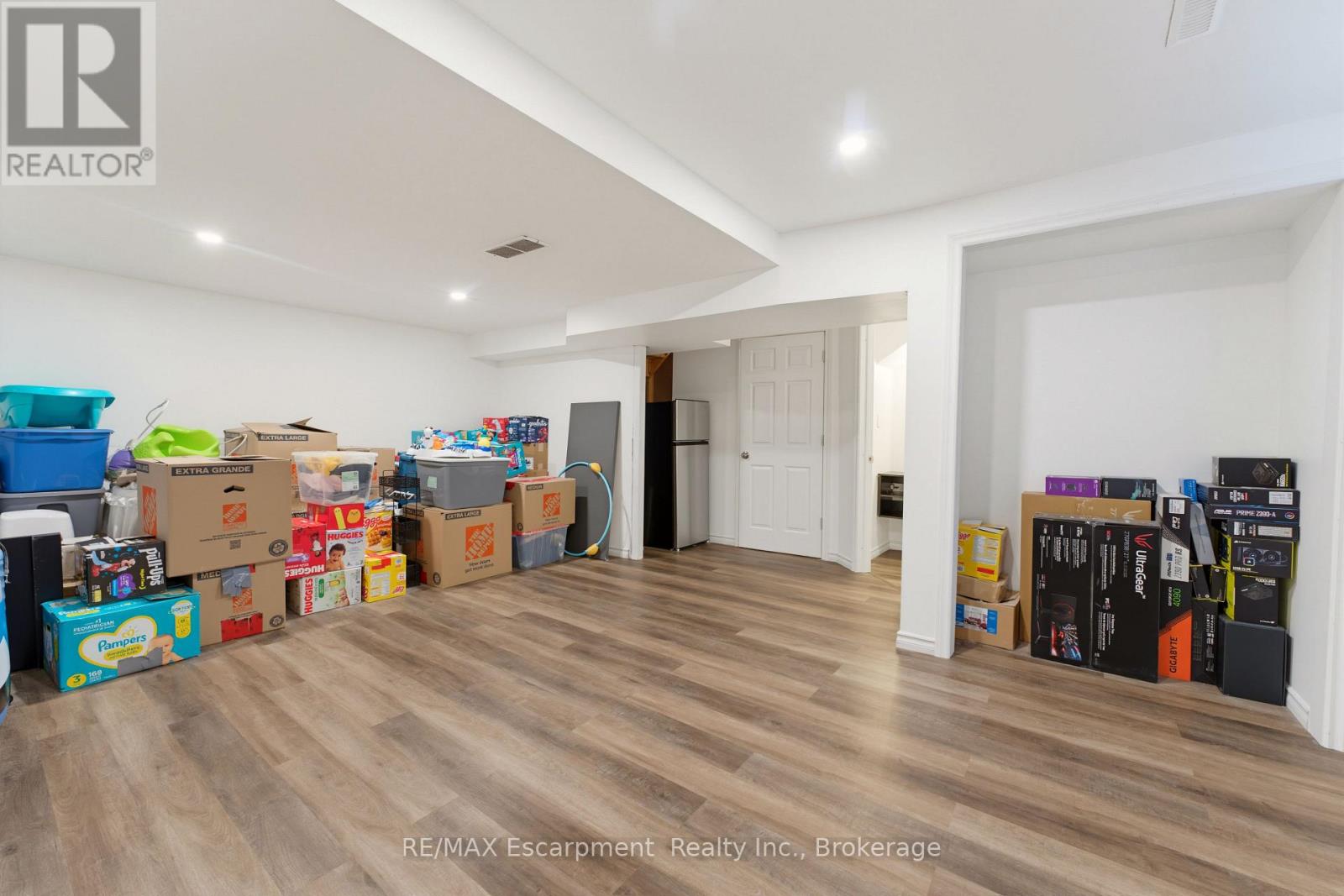 62 POTTERS WAY - Image 24