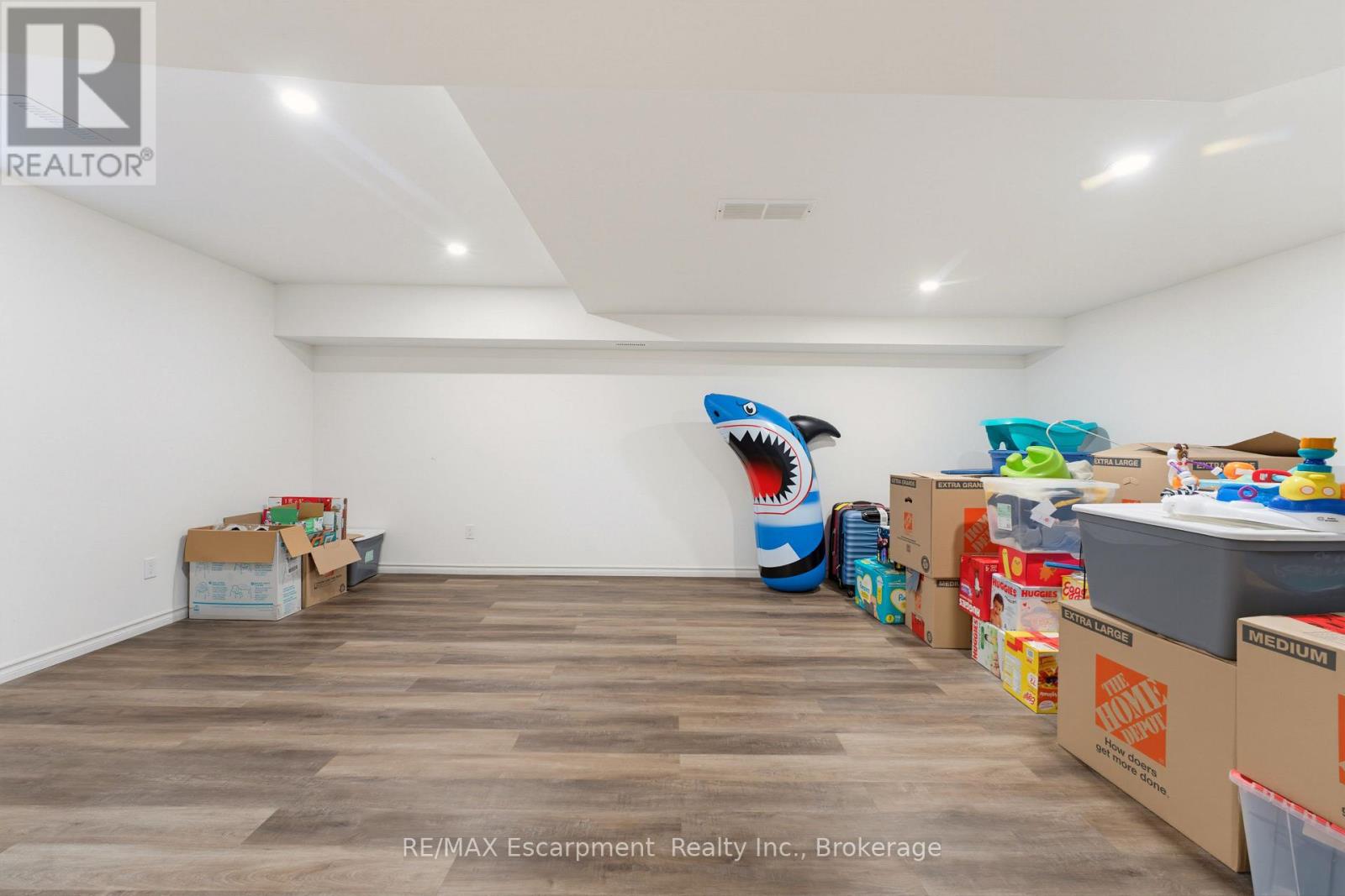 62 POTTERS WAY - Image 25