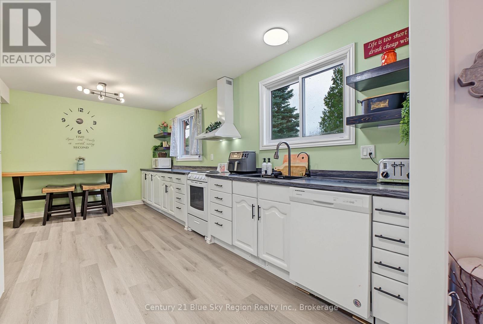 188 MARSHALL PARK DRIVE - Image 12