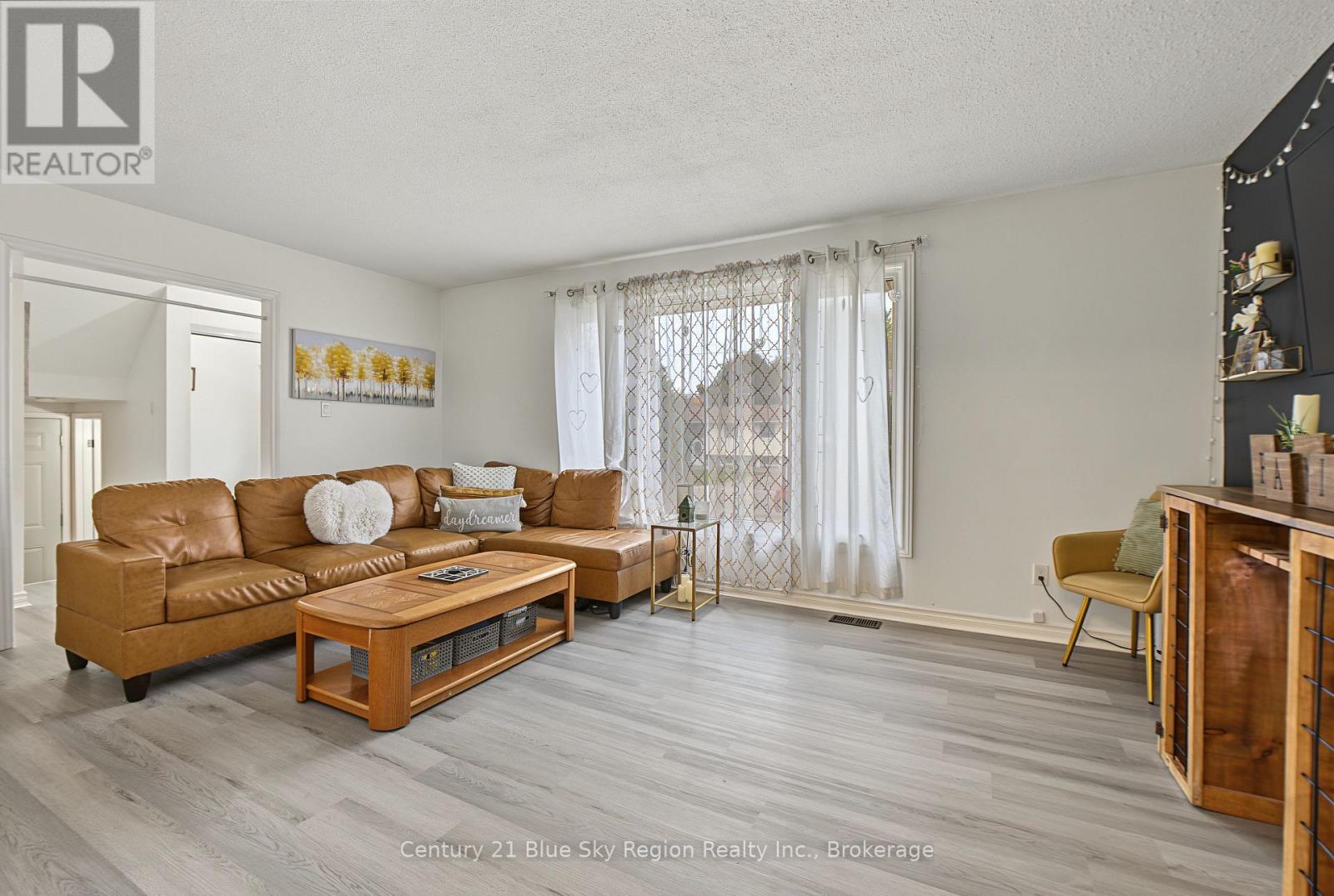 188 MARSHALL PARK DRIVE - 7