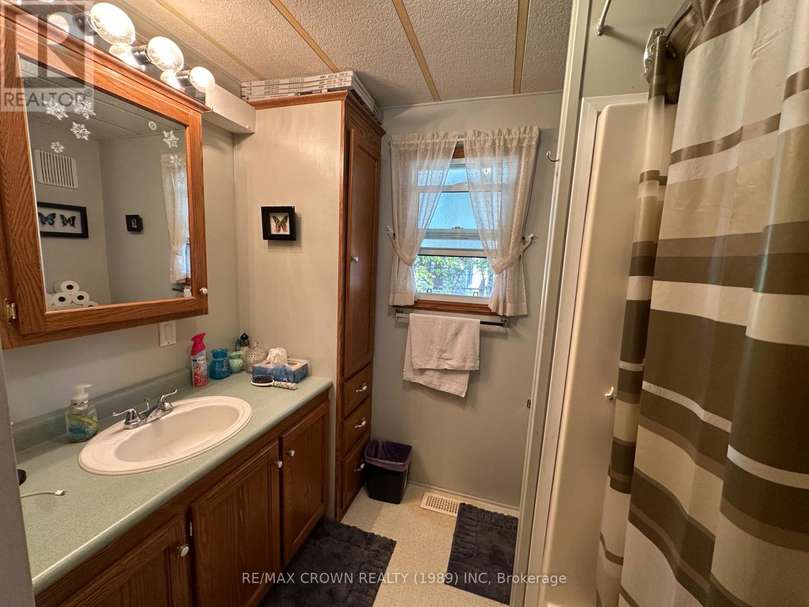 #27 395 RIVERBEND ROAD - Image 25