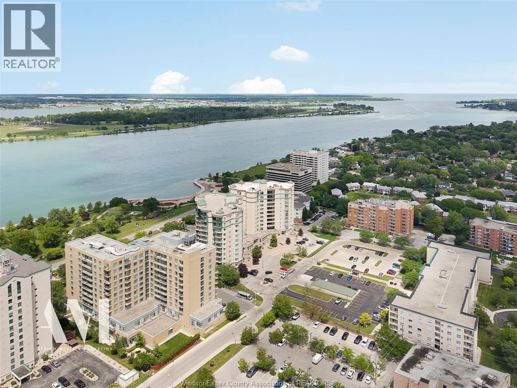 #901 4955 Riverside DRIVE East - 41