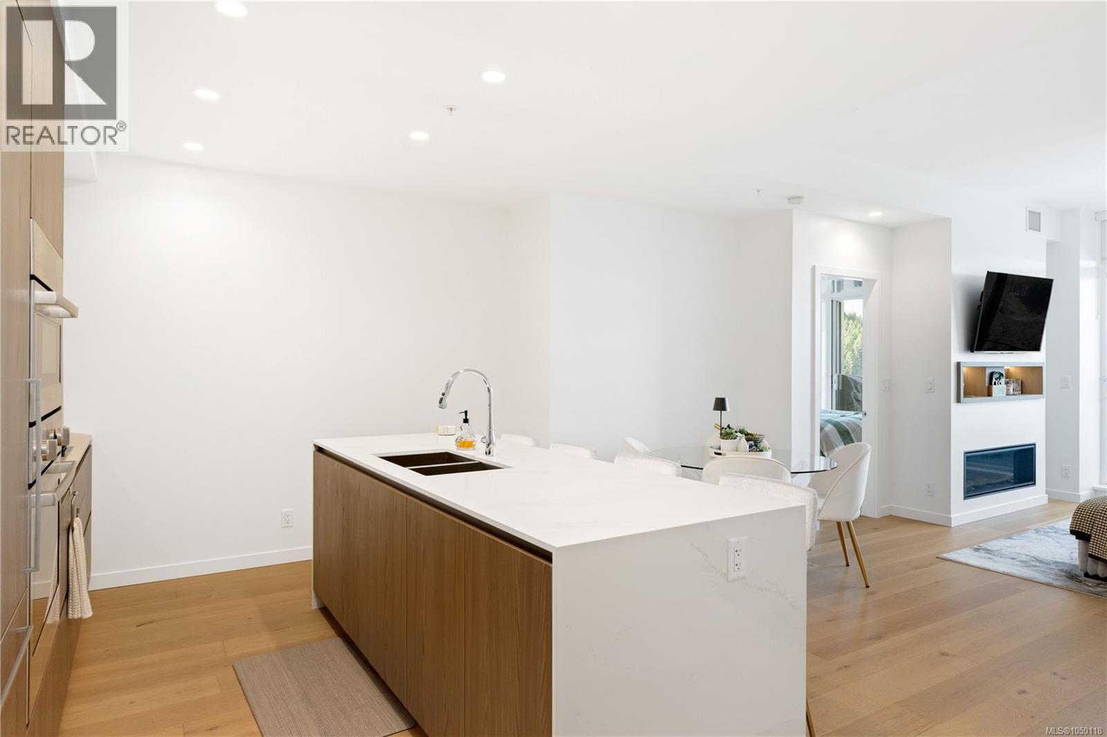 #1412 2000 Hannington Rd - Image 10