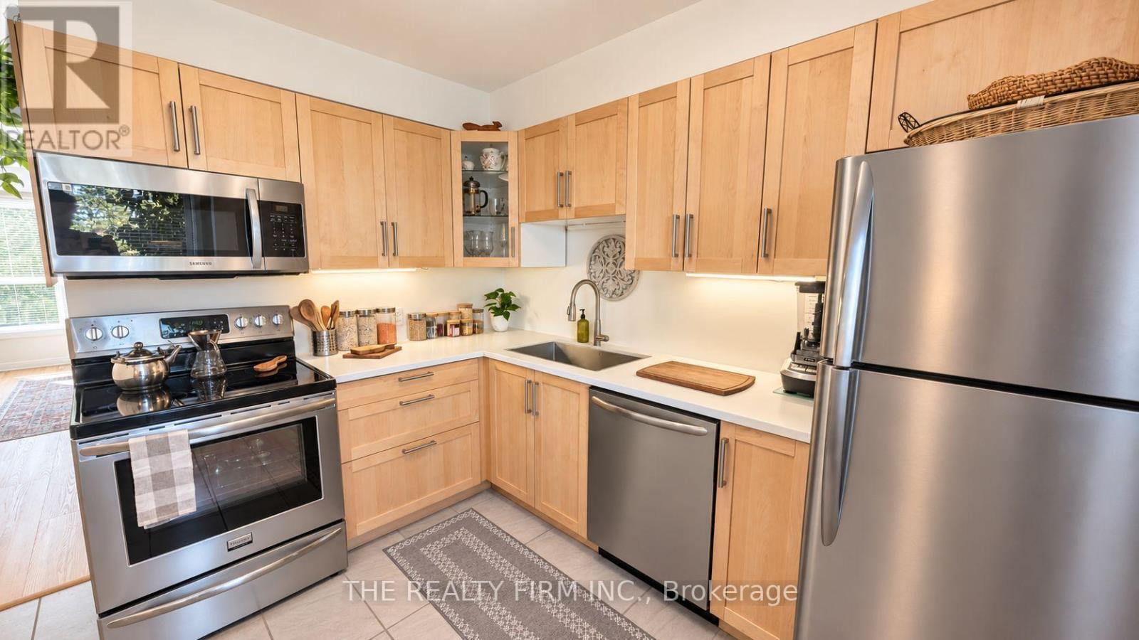 #32 110 DEVERON CRESCENT - Image 14