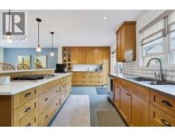 4pc Bathroom - 716 Seymour Avenue Sw, Calgary, AB T2W0N4 Photo 6