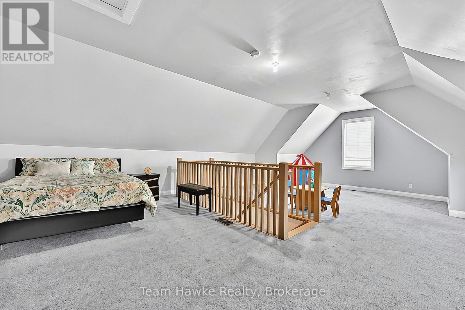 1 Samantha Lane, Midland photo 22