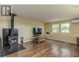 121 Milo Terrace, Beaver Bank, NS B4E1N5 Photo 15