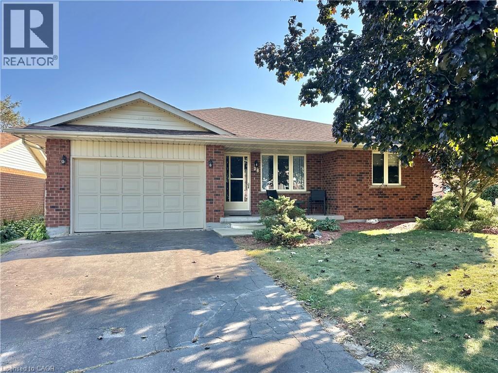 38 MANN Avenue - 1