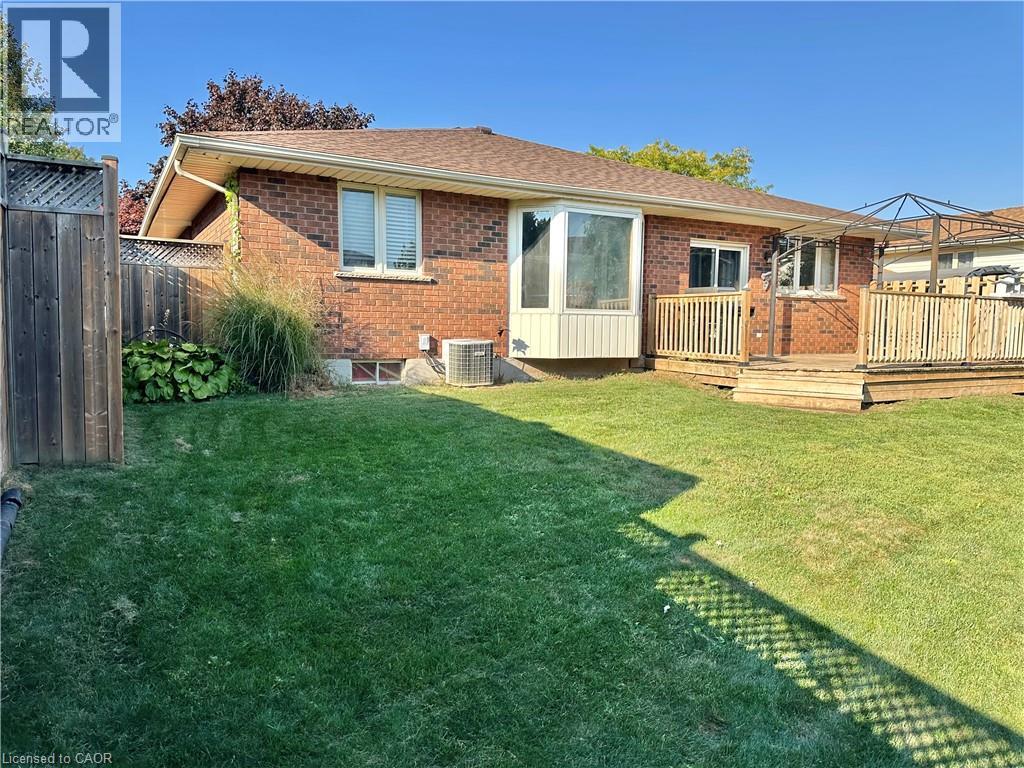 38 MANN Avenue - 20