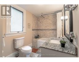 105 Centre Street, Stratford, ON N5A1E5 Photo 19