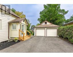 105 Centre Street, Stratford, ON N5A1E5 Photo 37