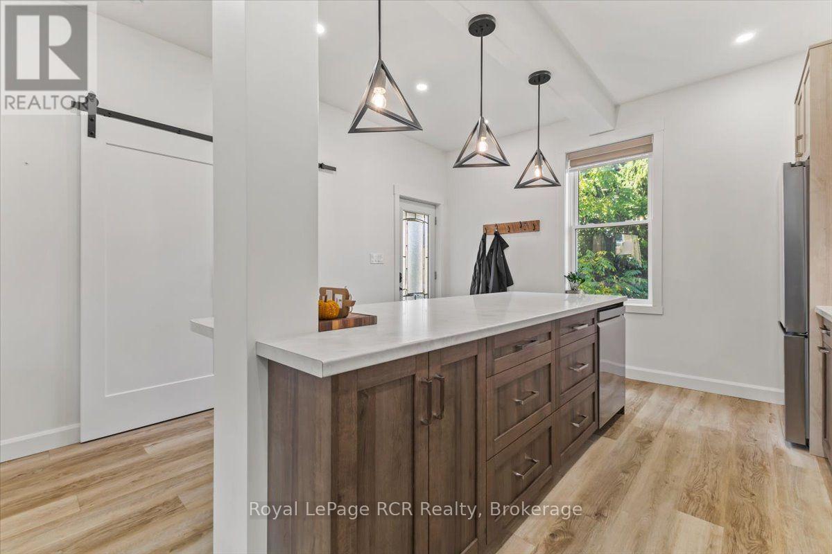 210 COLBORNE STREET S - Image 7
