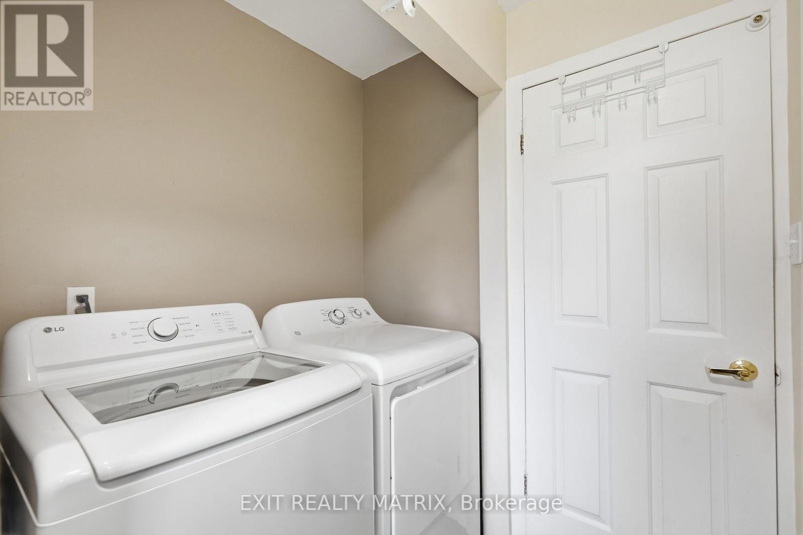 353 NELSON STREET E - Image 18