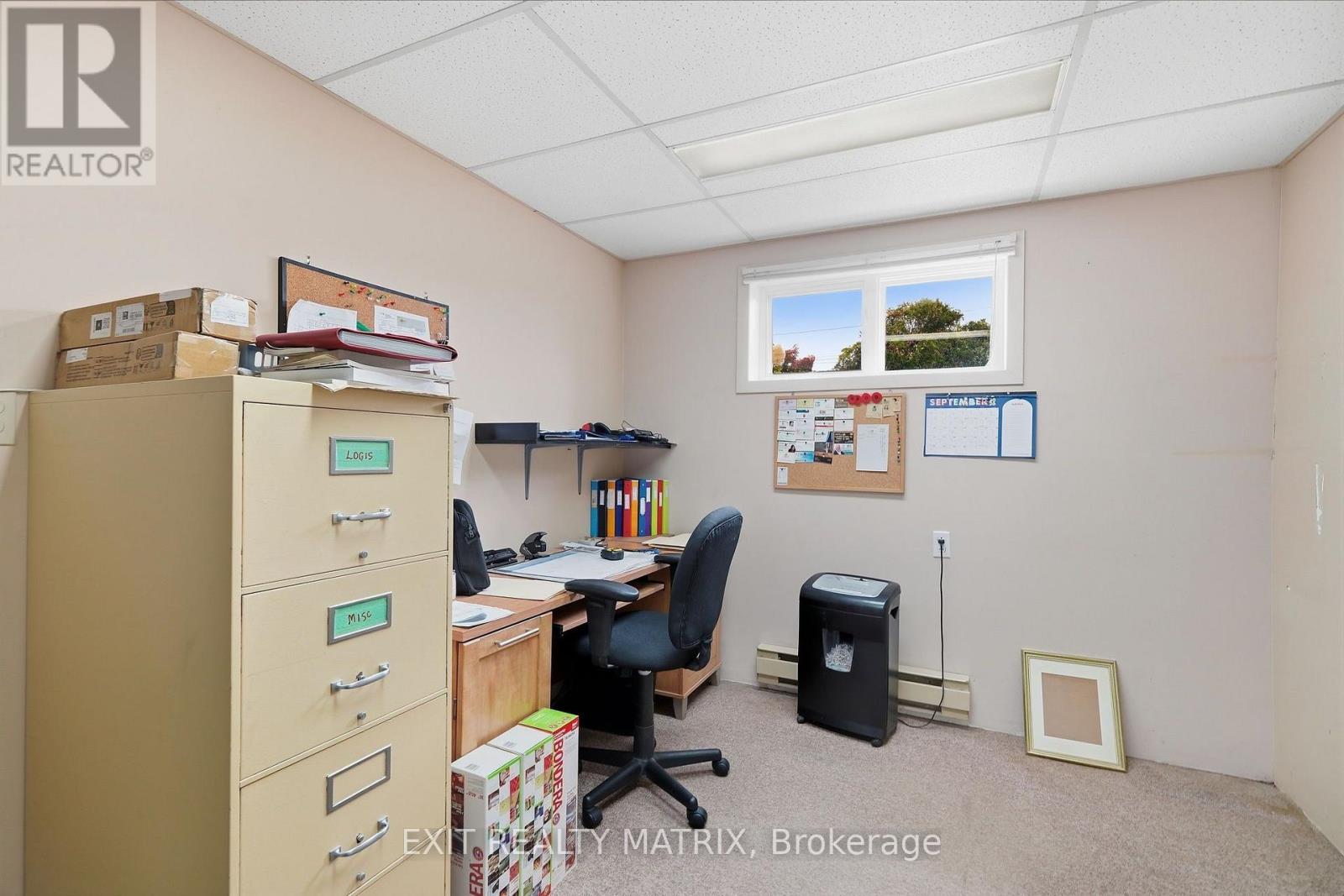 353 NELSON STREET E - 22