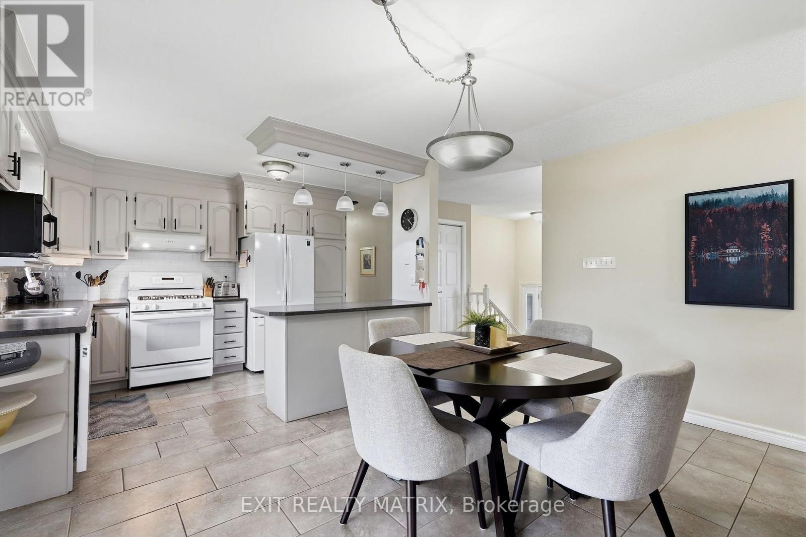 353 NELSON STREET E - Image 8
