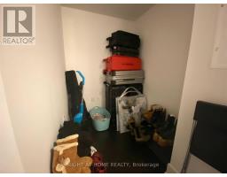 1612 - 955 Bay Street, Toronto, ON M5S2A2 Photo 11
