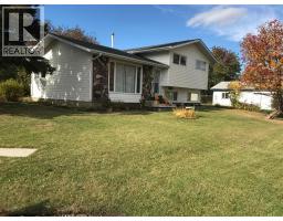 9714 77 Avenue, Peace River, AB T8S1C9 Photo 9